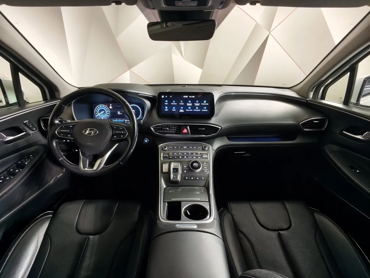 Hyundai Santa Fe 2.5 AWD 6AT (7 мест) (180 л.с.)   Prestige + Smart Sense Белый в АВИЛОН. Слайд №14
