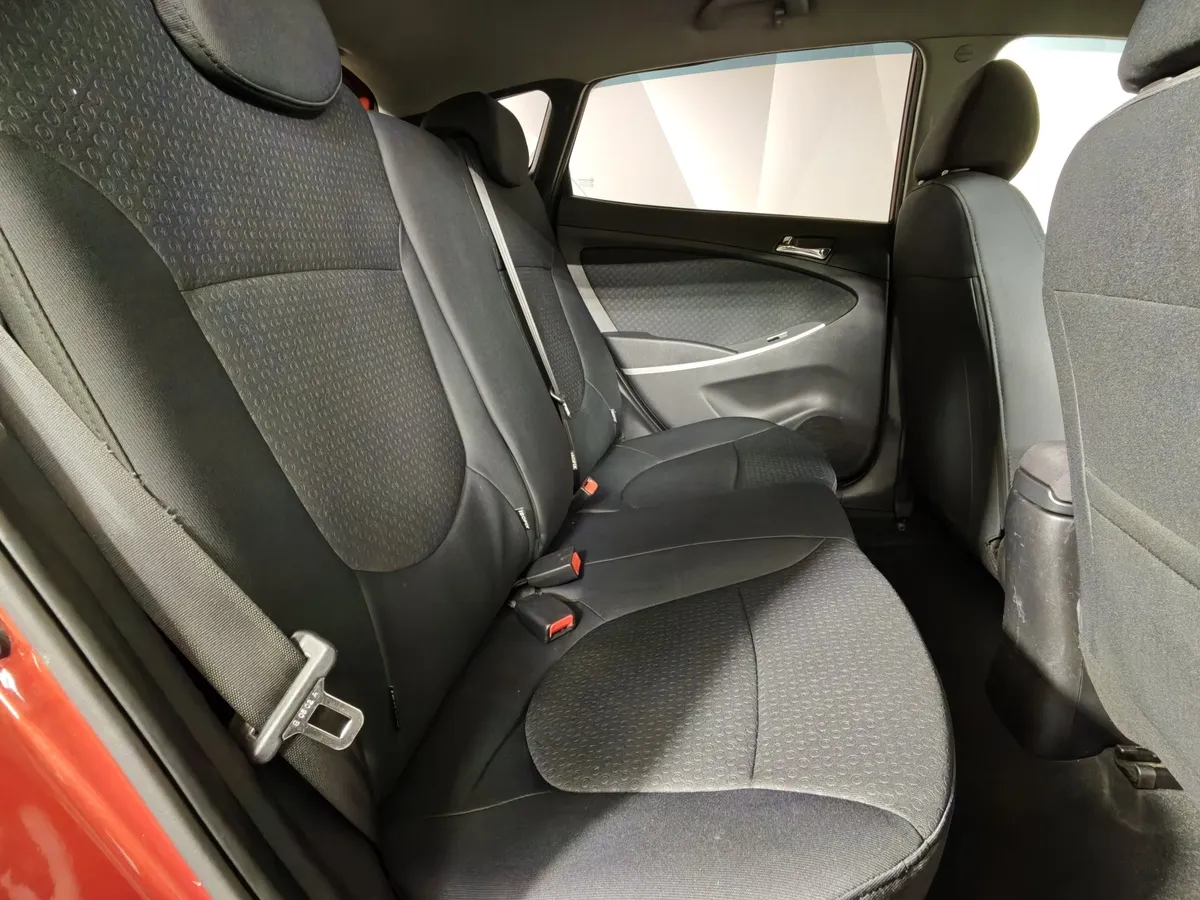 Hyundai Solaris 1.6 AT (123 л.с.) Comfort Красный в АВИЛОН. Слайд №14