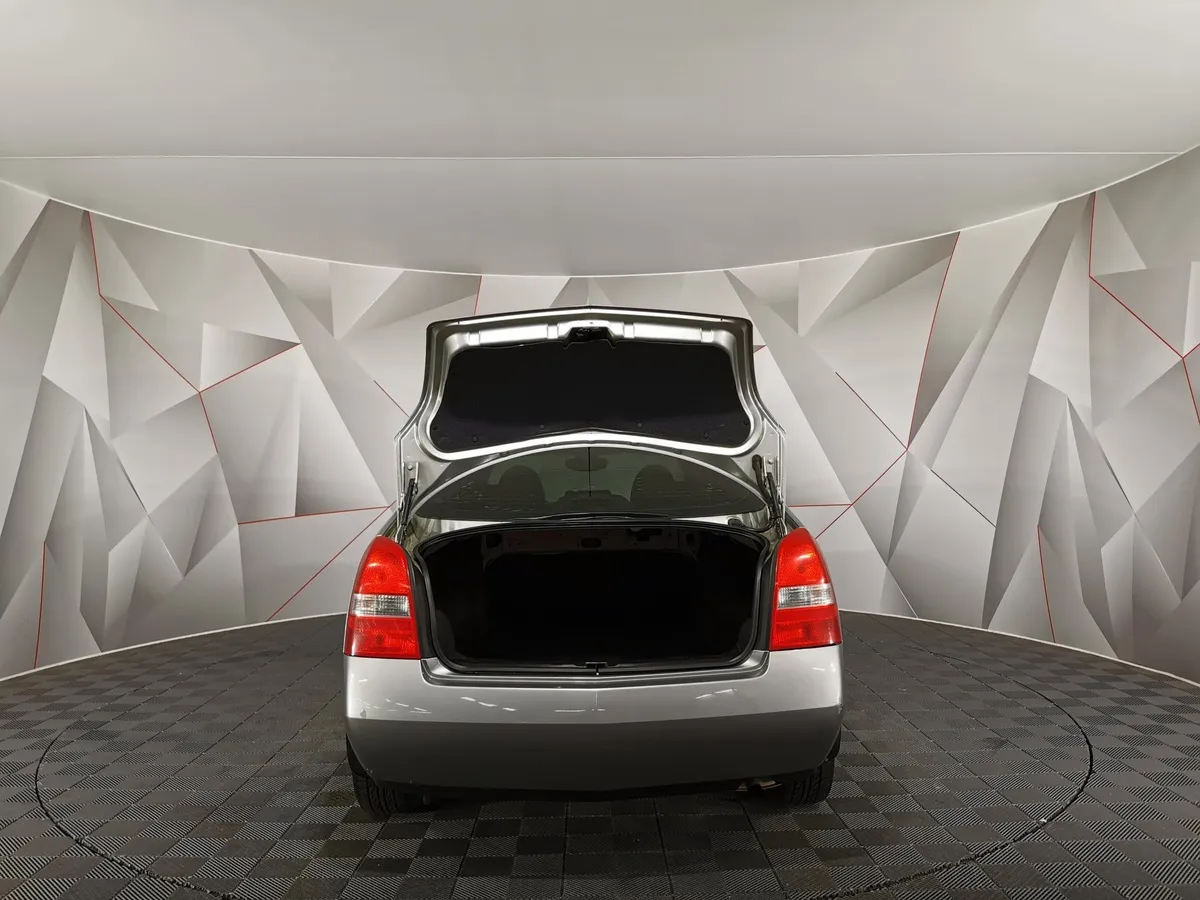 Nissan Primera 1.8 MT (116 л.с.) Серебристый в АВИЛОН. Слайд №11