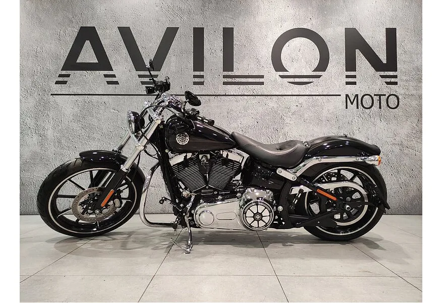 Harley-Davidson Breakout 103 1690 см³ (74 л.с.) (74) 1690 Черный в АВИЛОН. Слайд №3