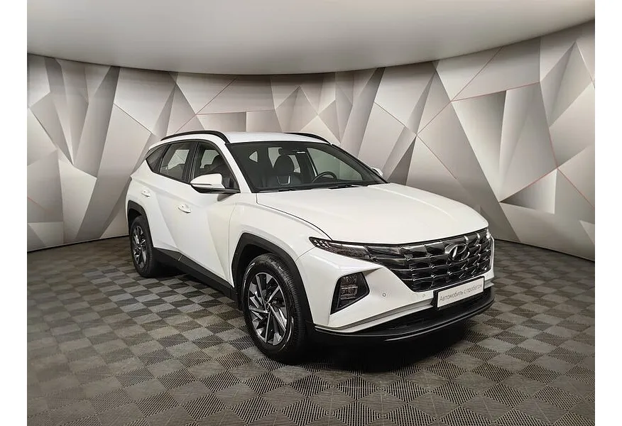 Hyundai Tucson D2.0 Smartstream 8AT 4WD (186 л.с.) Lifestyle + Smart Sense Белый в АВИЛОН. Слайд №3