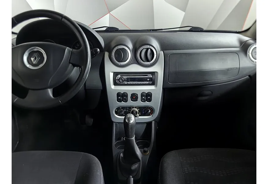 Renault Sandero 1.6 MT (84 л.с.) Stepway Красный в АВИЛОН. Слайд №15