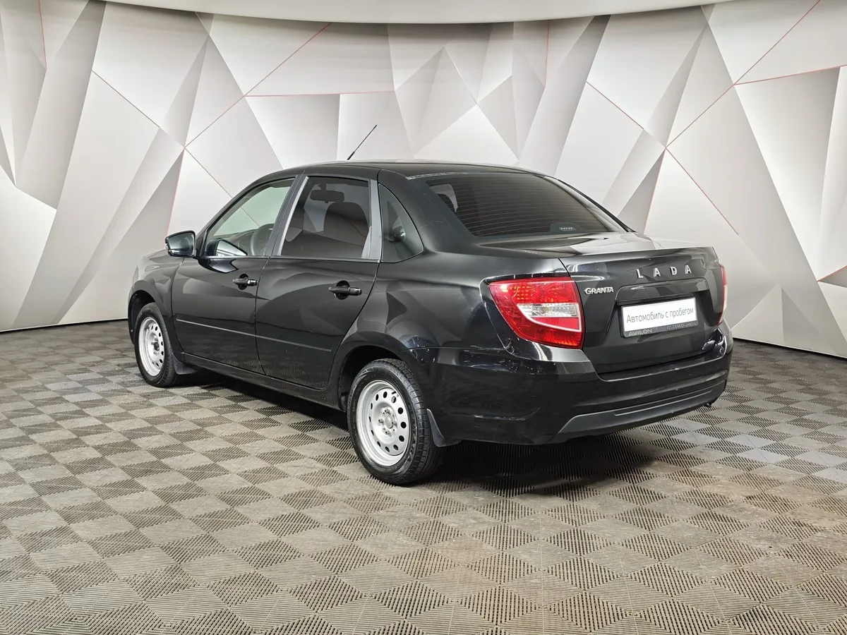 ВАЗ (Lada) Granta 1.6 MT 8кл (87 л.с.) Черный в АВИЛОН. Слайд №4