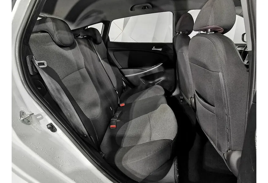 Hyundai Solaris 1.4 MT (107 л.с.) Active Белый в АВИЛОН. Слайд №17