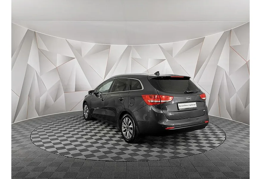 Kia Ceed 1.6 DCT (135 л.с.) Prestige Серый в АВИЛОН. Слайд №4