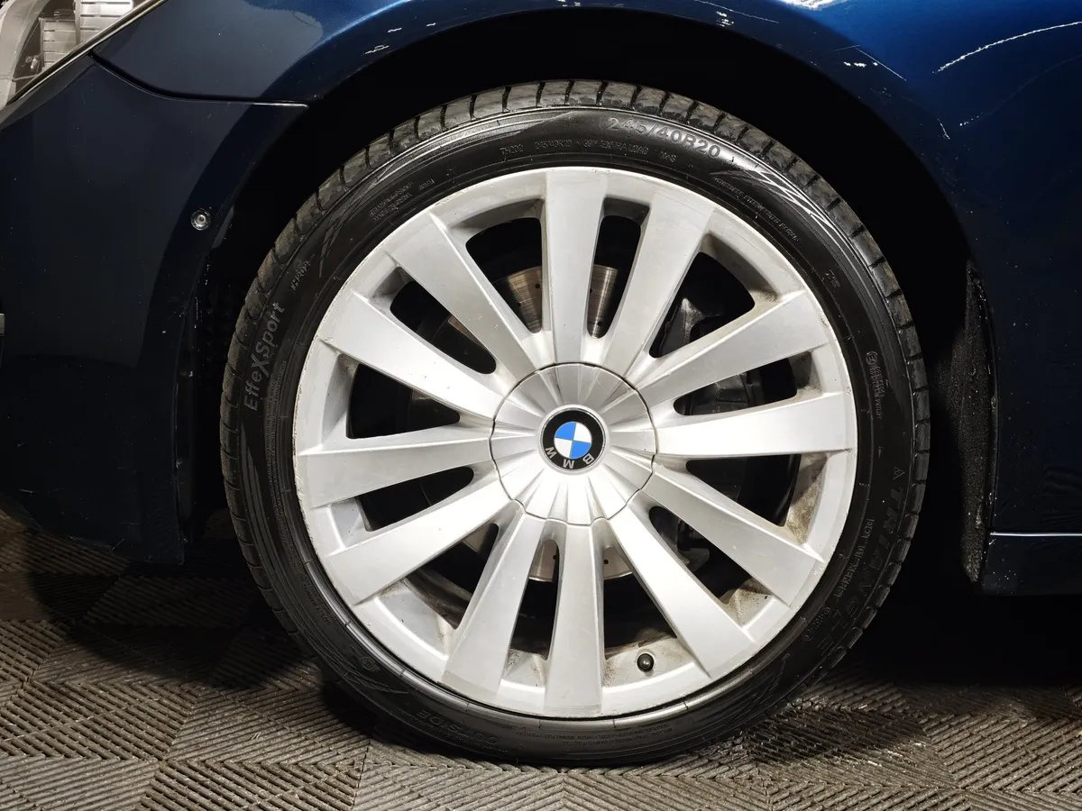 BMW 7 серия 740i AT (320 л.с.) Синий в АВИЛОН. Слайд №7