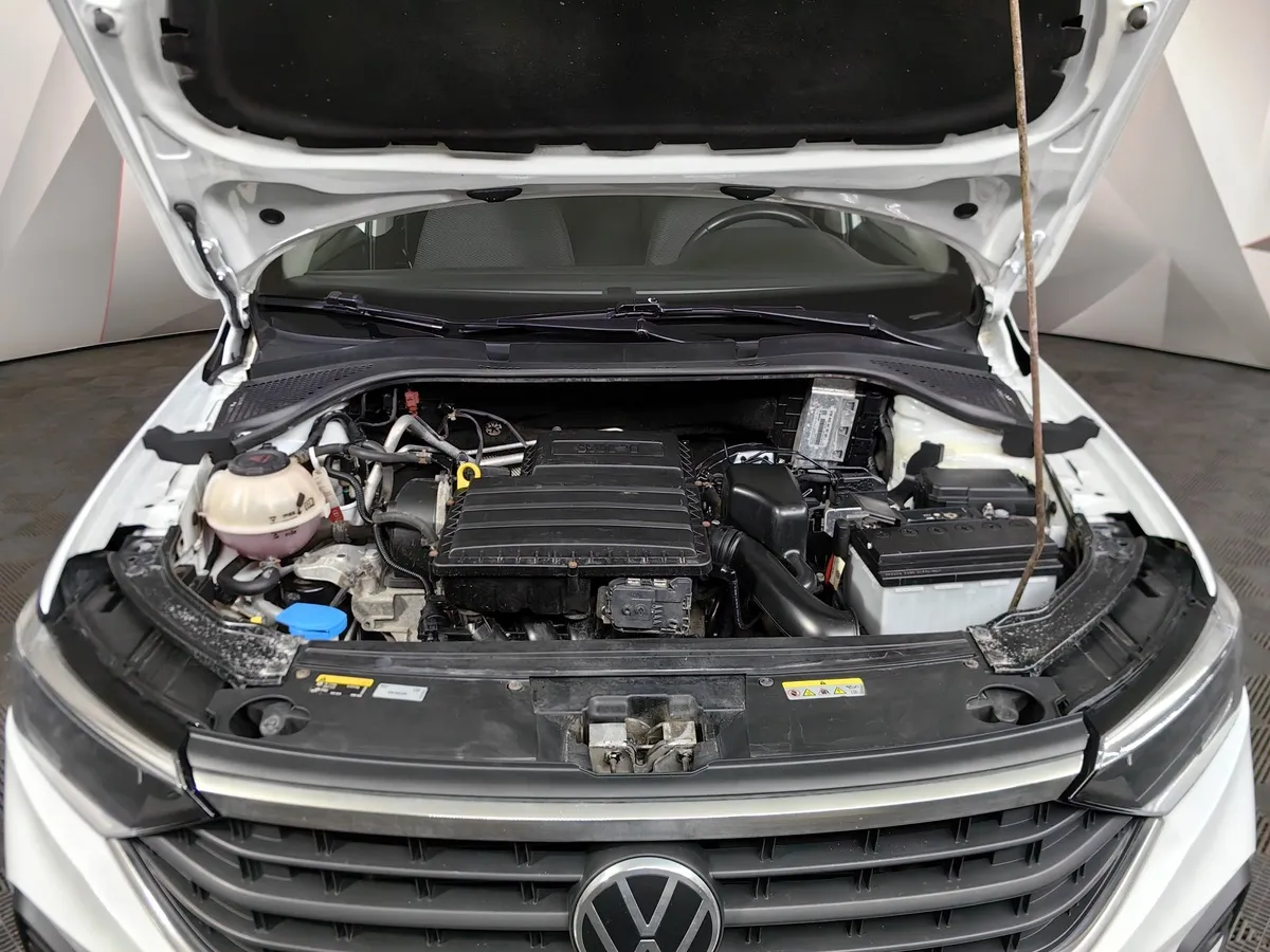 Volkswagen Polo 1.6 MPI AT (110 л.с.) Respect Белый в АВИЛОН. Слайд №11