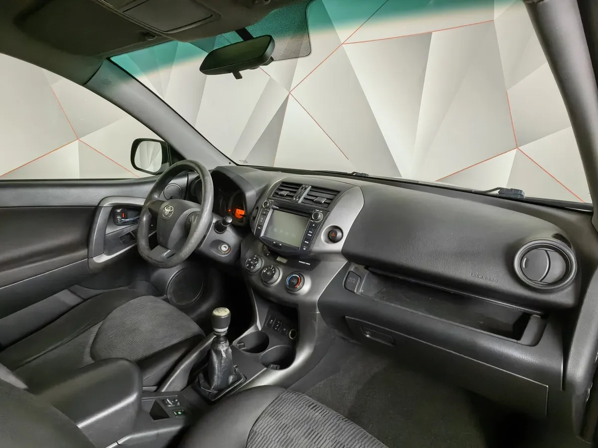 Toyota RAV4 2.0 CVT (158 л.с.) Черный в АВИЛОН. Слайд №11