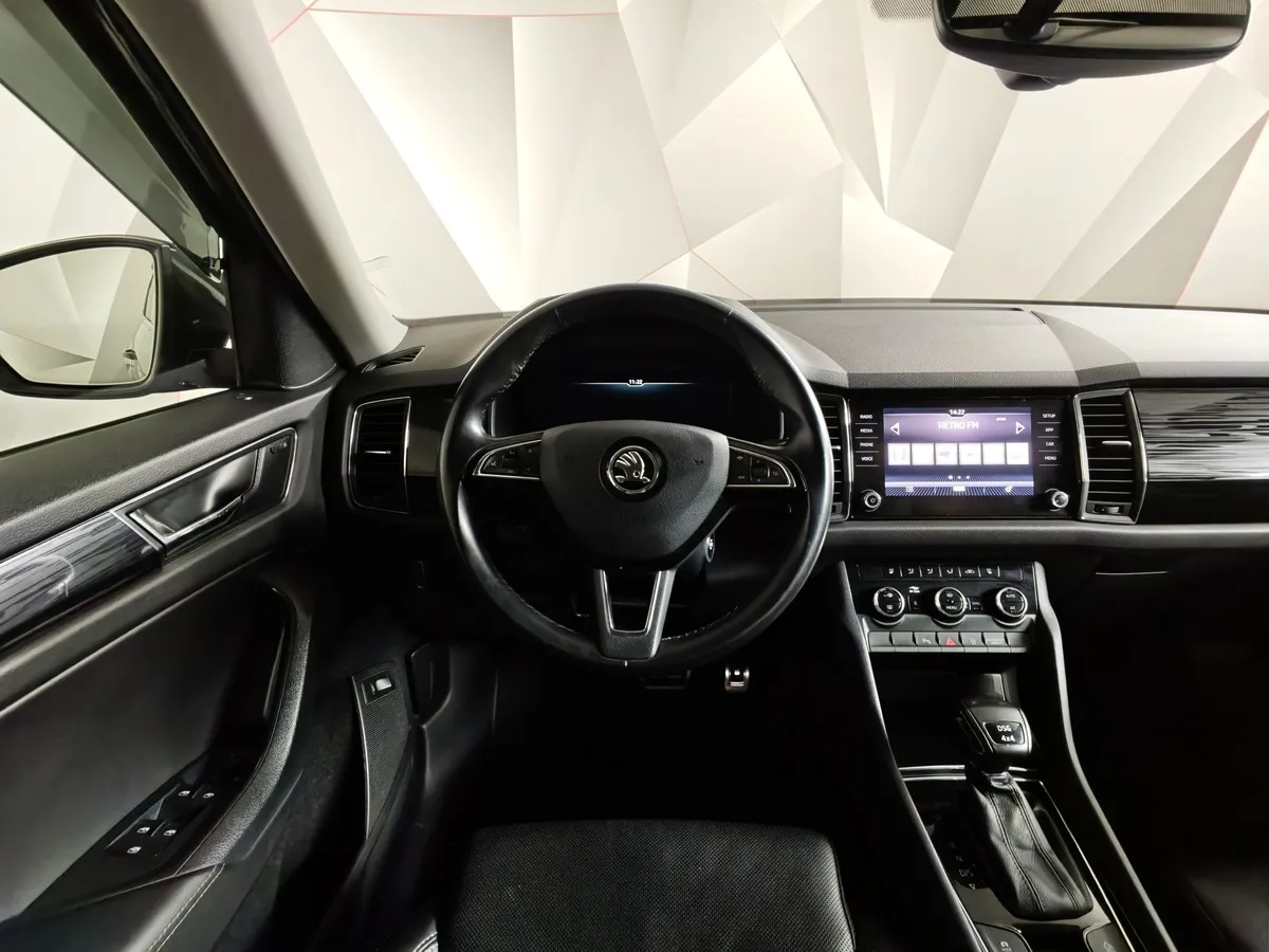 Skoda Kodiaq 2.0 TSI DSG 4X4 (180 л.с.) Зеленый в АВИЛОН. Слайд №19