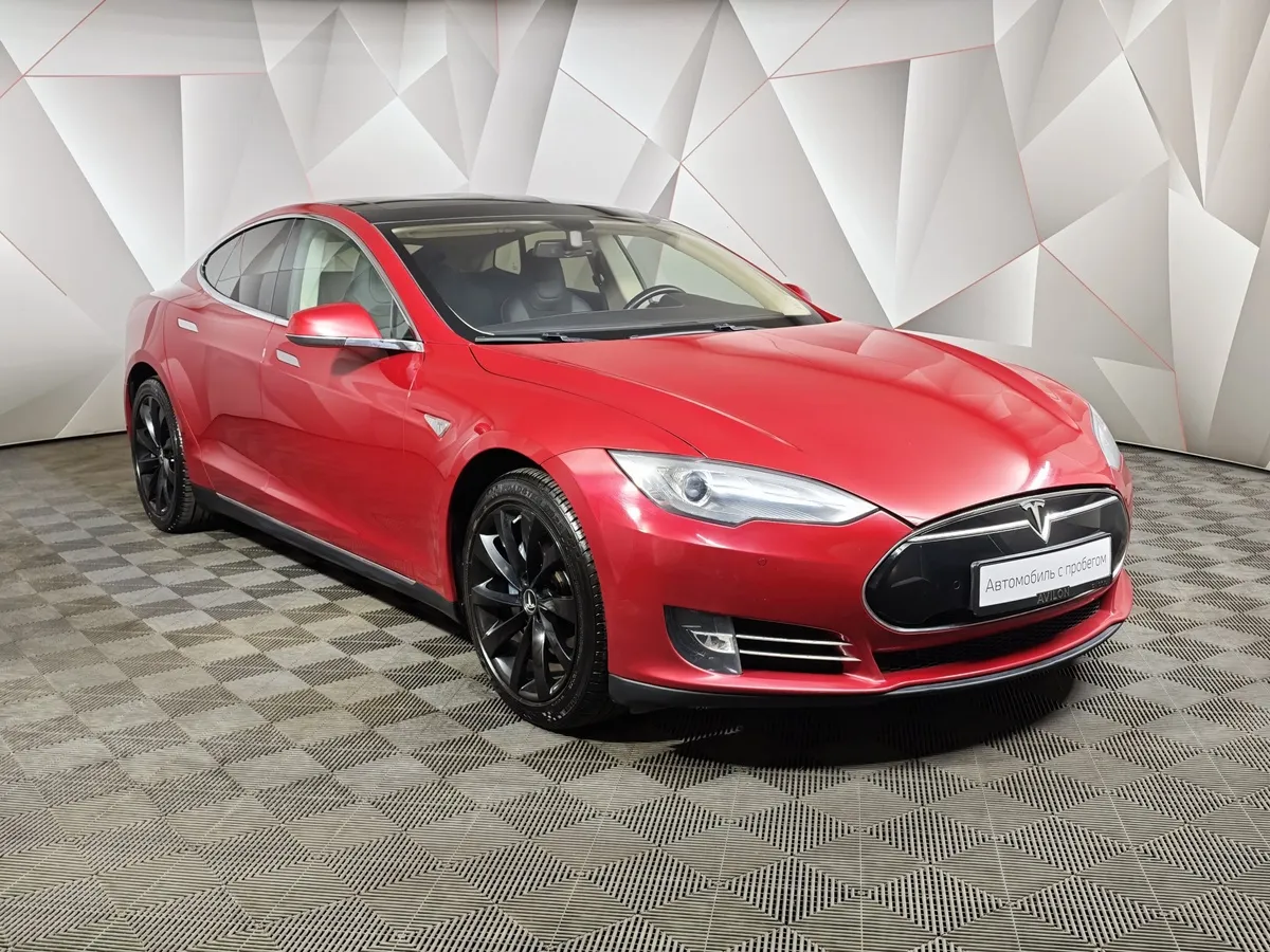 Tesla Model S 85 Performance (421 л.с.) Красный в АВИЛОН. Слайд №3