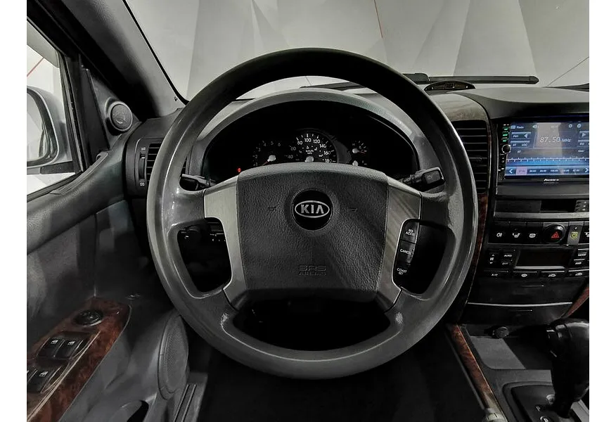 Kia Sorento 2.5 CRDi AWD 4AT (140 л.с.) Комбинированный в АВИЛОН. Слайд №20