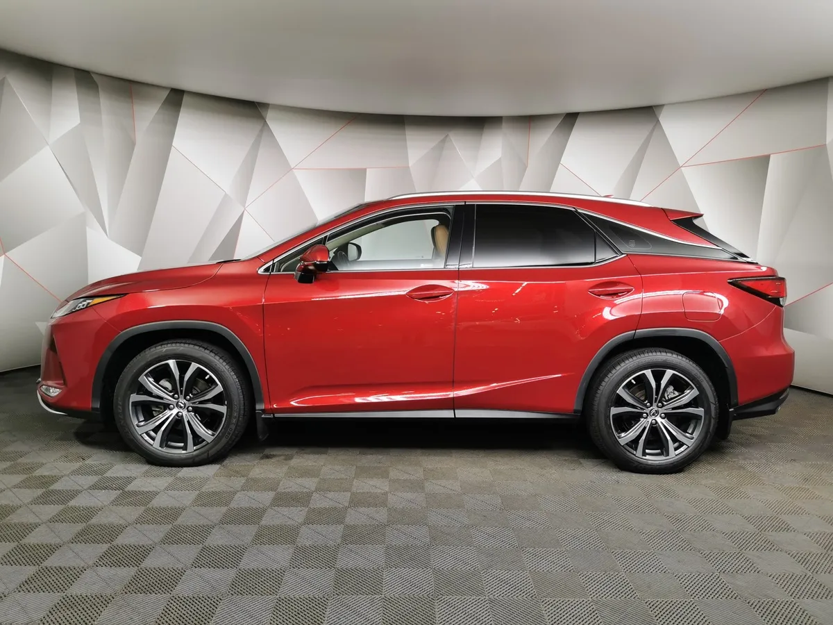 Lexus RX 2.0 AT AWD (238 л.с.) Executive Красный в АВИЛОН. Слайд №5