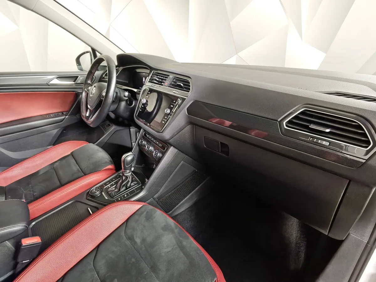 Volkswagen Tiguan 2.0 TDI 4Motion DSG (150 л.с.) Highline Белый в АВИЛОН. Слайд №13