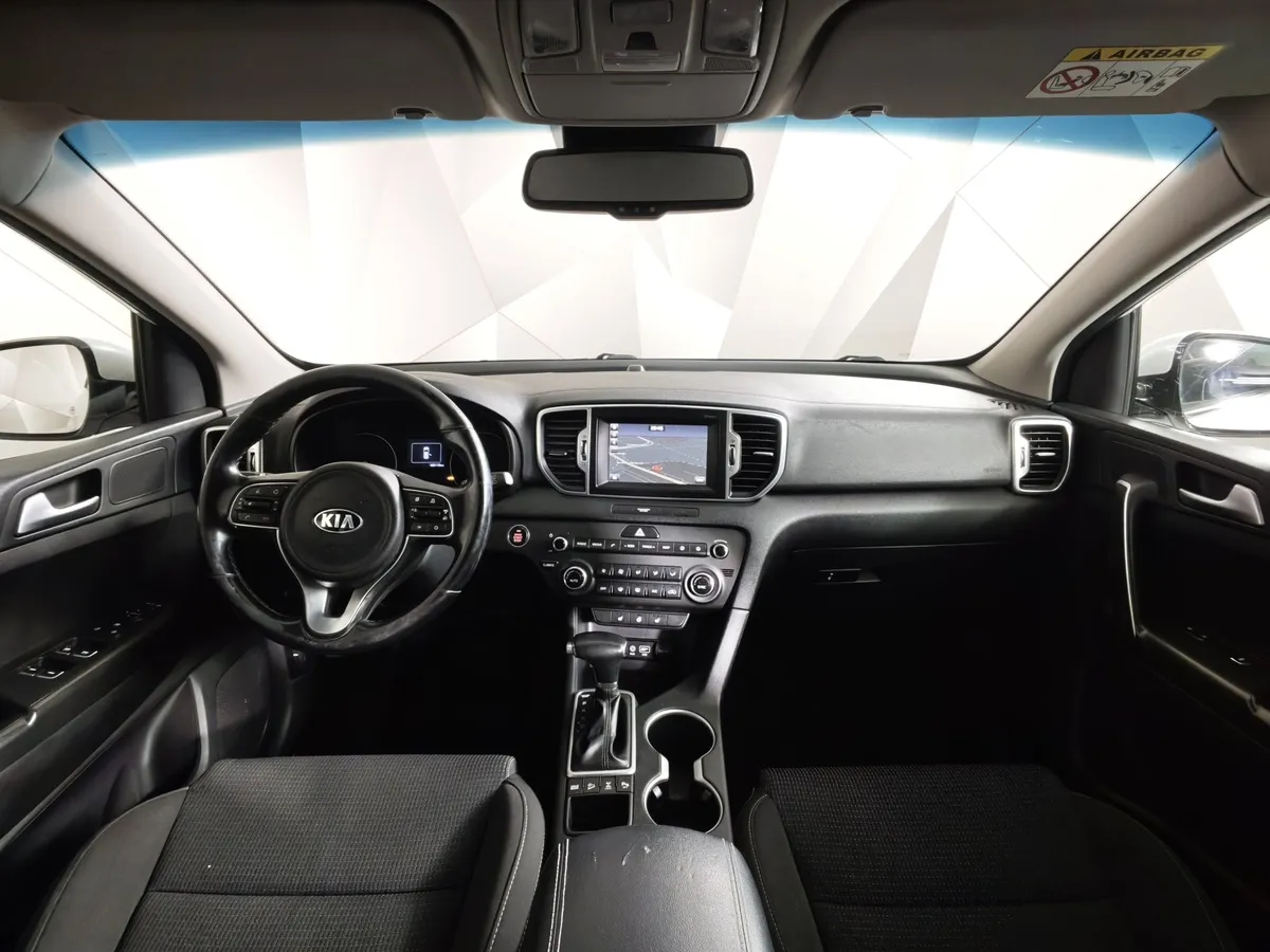 Kia Sportage 2.0 AT 4WD (150 л.с.) Luxe Белый в АВИЛОН. Слайд №13