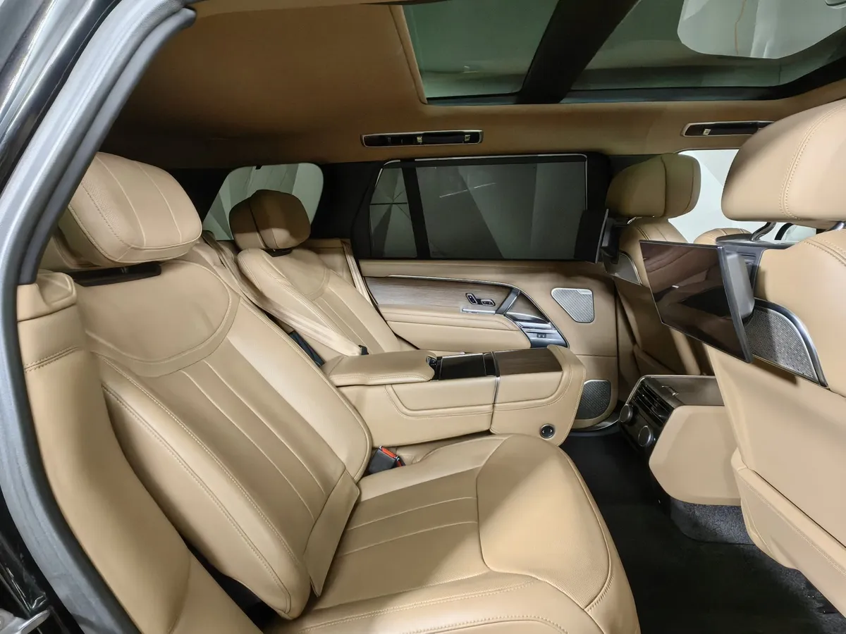 Land Rover Range Rover 3.0 D350 LWB AT AWD (350 л.с.) Autobiography Черный в АВИЛОН. Слайд №15