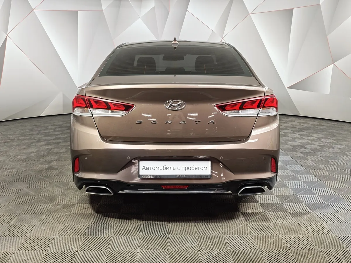 Hyundai Sonata 2.4 GDi AT (188 л.с.) Lifestyle Коричневый в АВИЛОН. Слайд №8