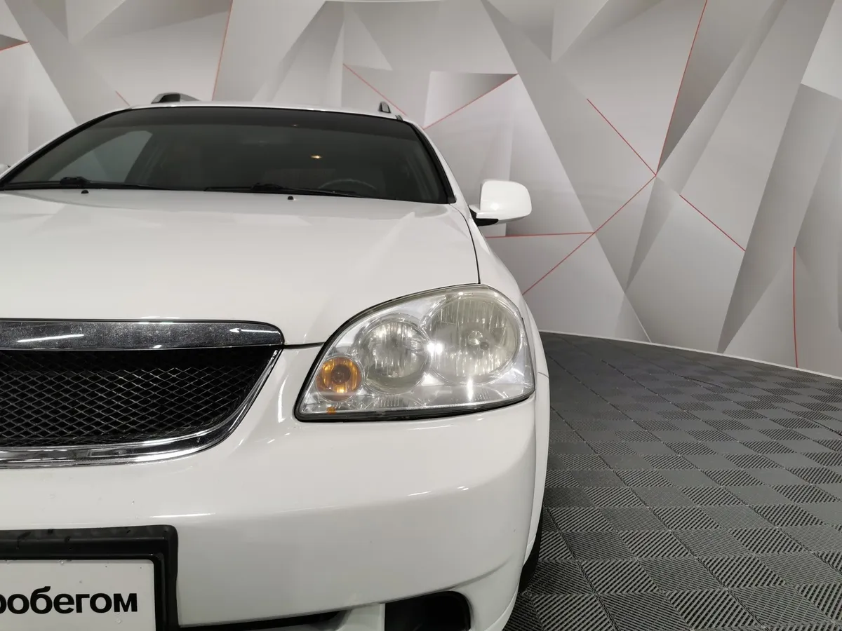 Chevrolet Lacetti 1.6 MT (109 л.с.) Белый в АВИЛОН. Слайд №10