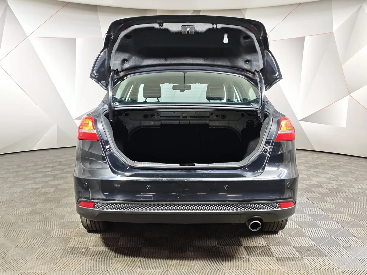 Ford Focus 1.5 EcoBoost AT (150 л.с.) Titanium Черный в АВИЛОН. Слайд №12