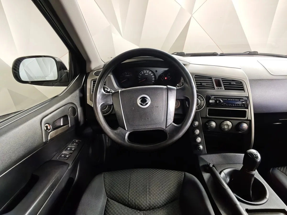 SsangYong Kyron 2.0 Xdi MT 4WD (141 л.с.) Черный в АВИЛОН. Слайд №20