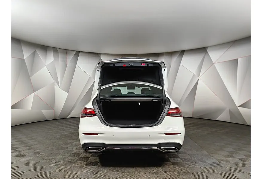 Mercedes-Benz E-Класс E 350 4MATIC 9G-TRONIC (299 л.с.) Белый в АВИЛОН. Слайд №12