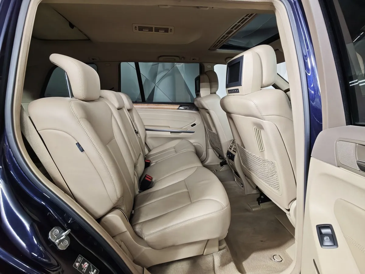 Mercedes-Benz GL 500 7G-Tronic 4MATIC (388 л.с.) Особая серия Синий в АВИЛОН. Слайд №15