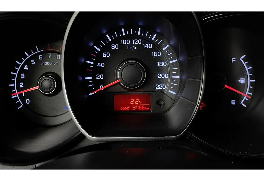 Kia Rio 1.6 MT (123 л.с.) Белый в АВИЛОН. Слайд №15