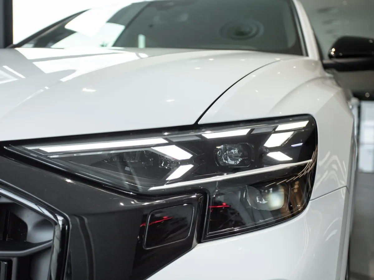 Audi Q8 3.0 TDI Tiptronic quattro (286 л.с.) Белый в АВИЛОН. Слайд №20