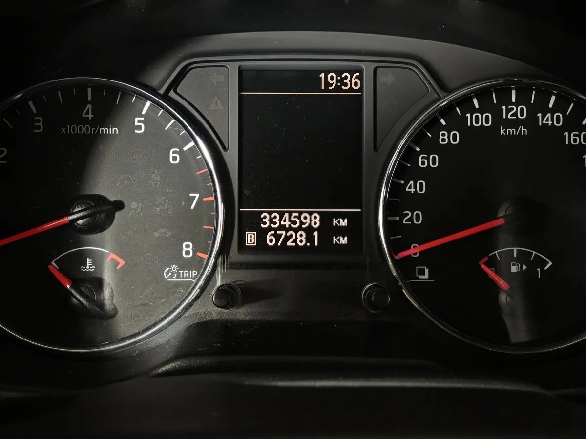 Nissan X-Trail 2.0 MT AWD (141 л.с.) Серебристый в АВИЛОН. Слайд №17