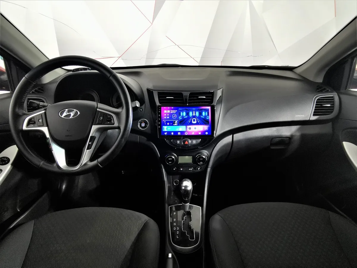 Hyundai Solaris 1.6 AT (123 л.с.) Dynamic Красный в АВИЛОН. Слайд №13