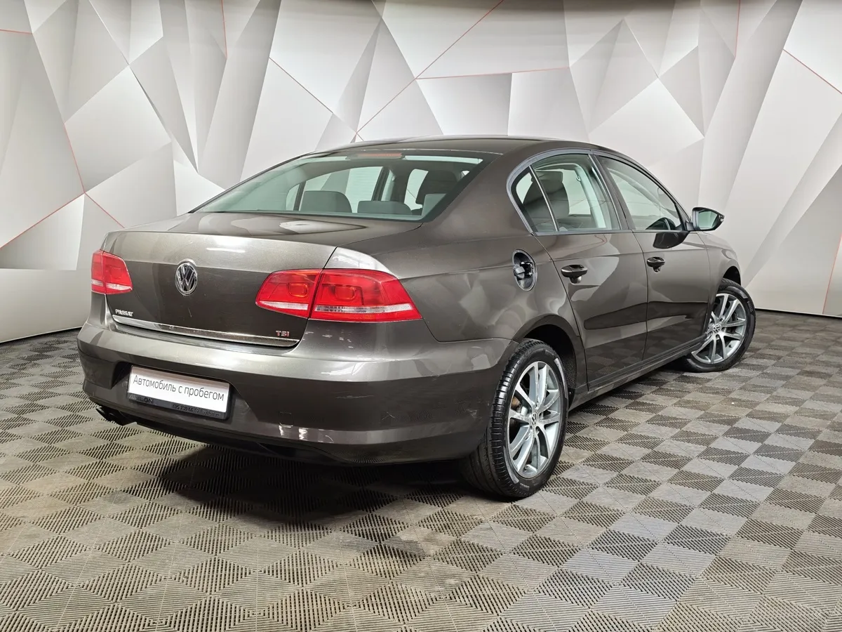 Volkswagen Passat 1.8 TSI MT (152 л.с.) Trendline Коричневый в АВИЛОН. Слайд №2