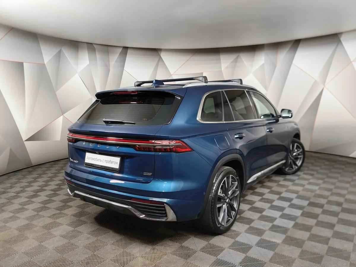 Geely Monjaro 2.0T 8AT 4WD (238 л.с.) Exclusive Синий в АВИЛОН. Слайд №2