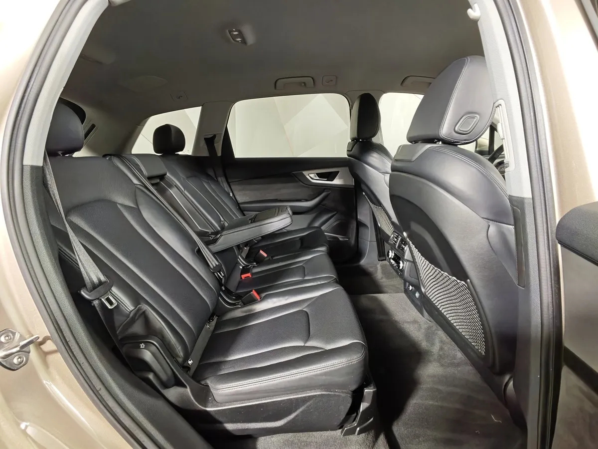 Audi Q7 3.0 TDI Tiptronic quattro (249 л.с.) Бежевый в АВИЛОН. Слайд №16