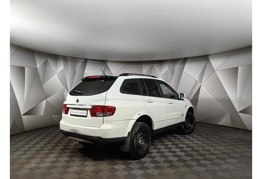 SsangYong Kyron 2.0 Xdi E-Tronic 4WD (141 л.с.) Белый в АВИЛОН. Слайд №2