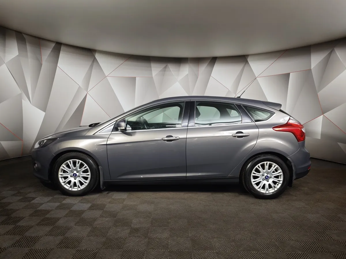 Ford Focus 2.0 PowerShift (150 л.с.) Titanium Коричневый в АВИЛОН. Слайд №5