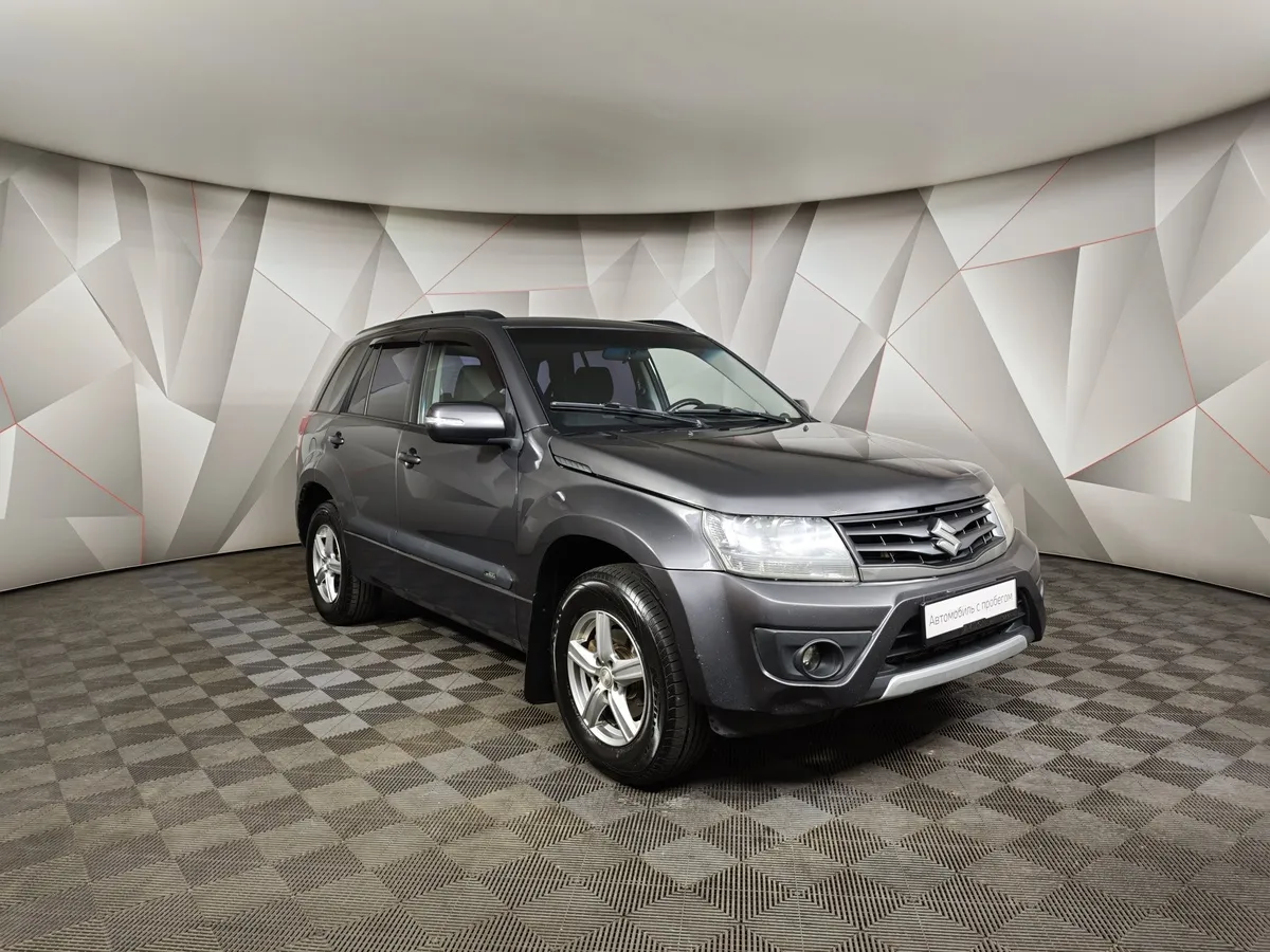 Suzuki Grand Vitara 2.0 AT (140 л.с.) Серый в АВИЛОН. Слайд №3
