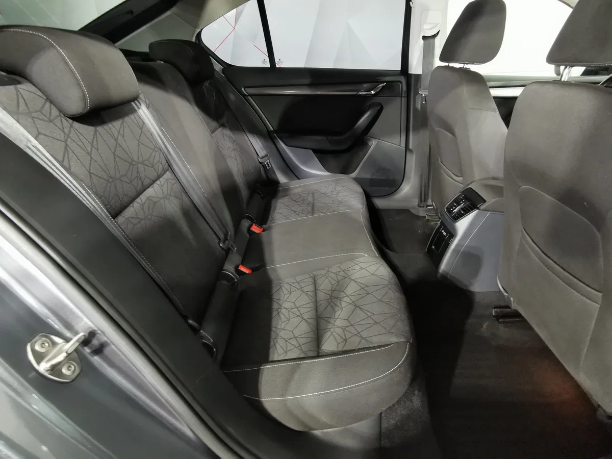 Skoda Octavia 1.4 TSI DSG (150 л.с.) Ambition Серый в АВИЛОН. Слайд №15