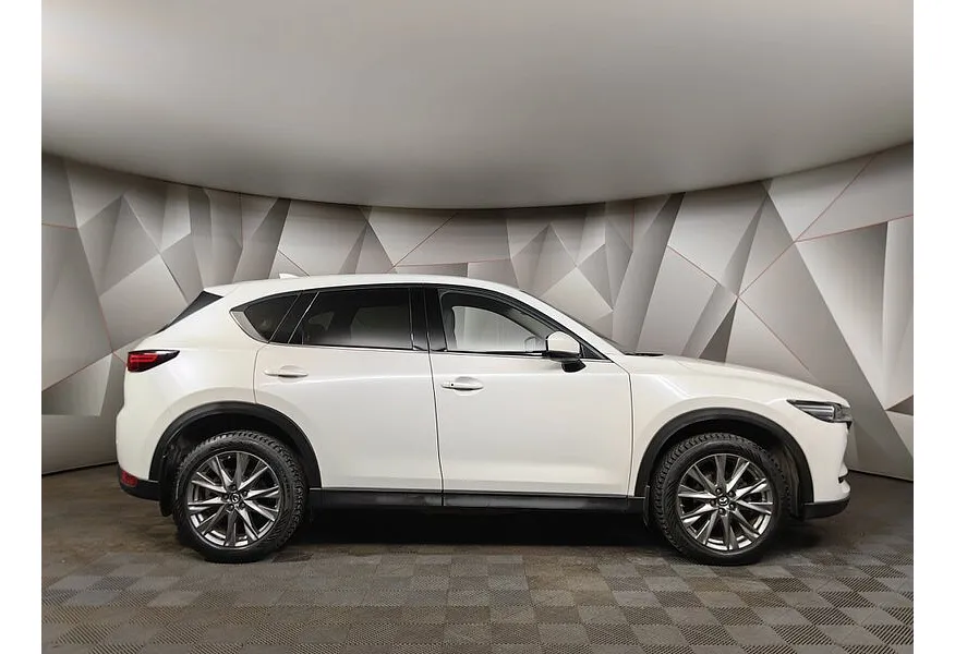 Mazda CX-5 2.5 AT AWD (194 л.с.) Белый в АВИЛОН. Слайд №6 Mazda CX-5 2.5 AT AWD (194 л.с.) Белый в АВИЛОН. Слайд №6