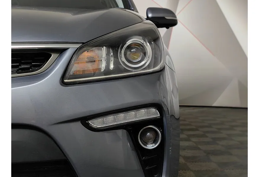 Kia Rio 1.6 AT (123 л.с.) Premium Серый в АВИЛОН. Слайд №10