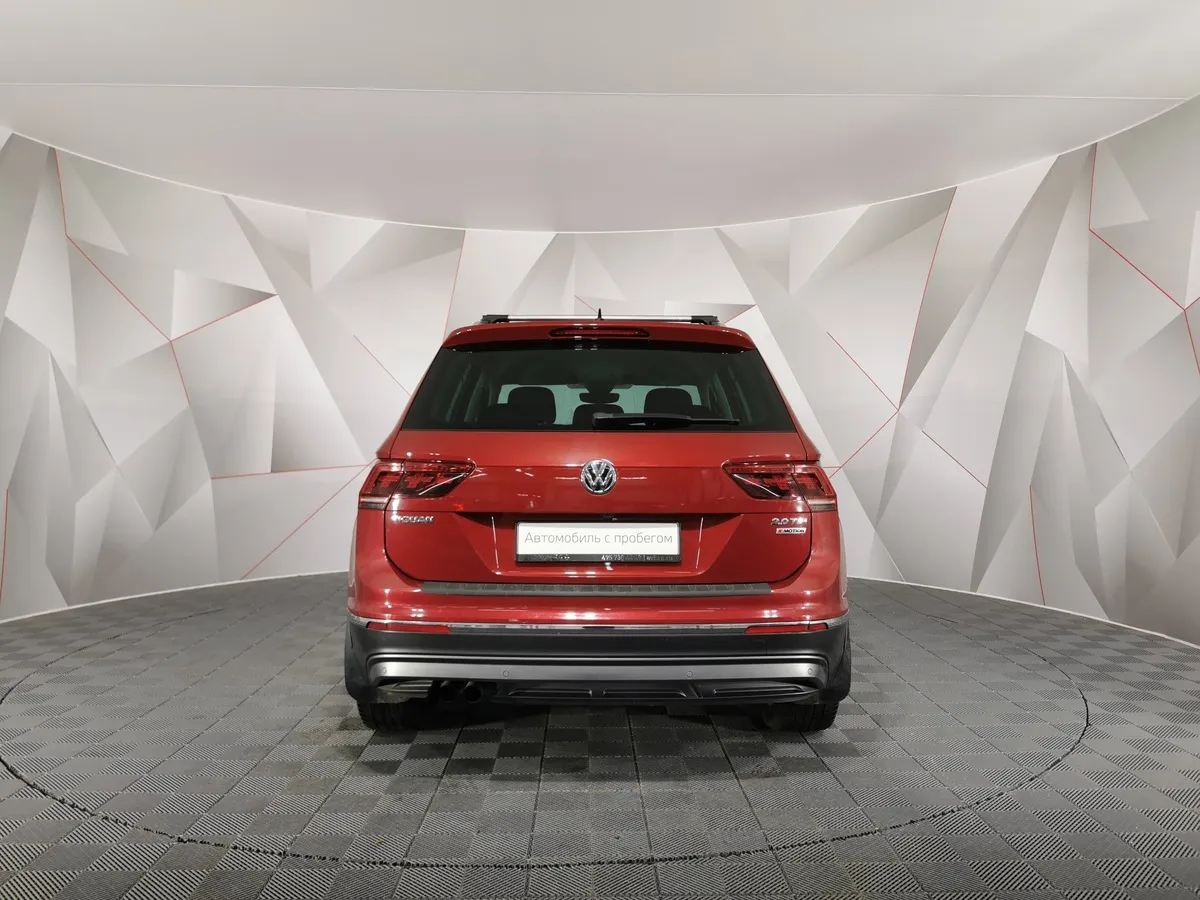 Volkswagen Tiguan 2.0 TSI 4Motion DSG (180 л.с.) Highline Красный в АВИЛОН. Слайд №8