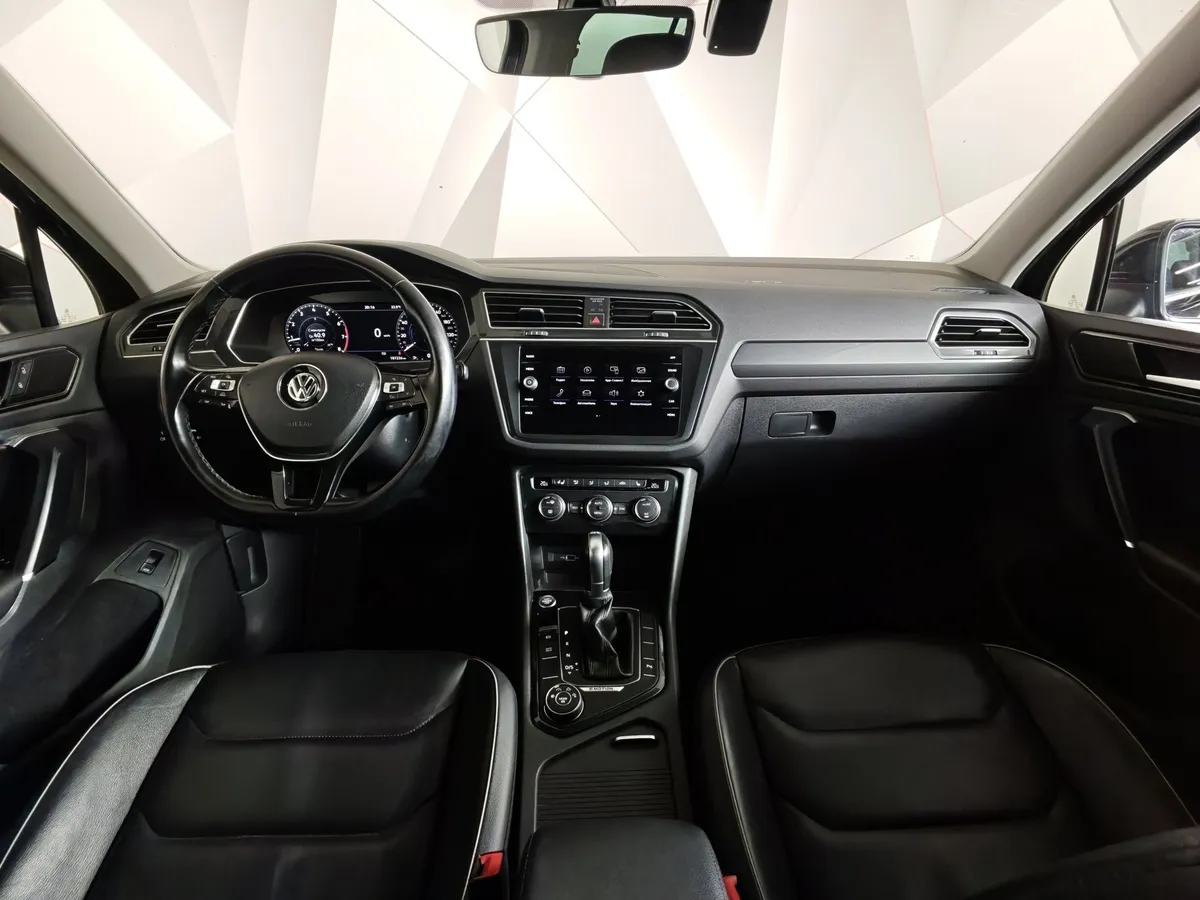 Volkswagen Tiguan 2.0 TSI 4Motion AT (180 л.с.) Exclusive Черный в АВИЛОН. Слайд №14