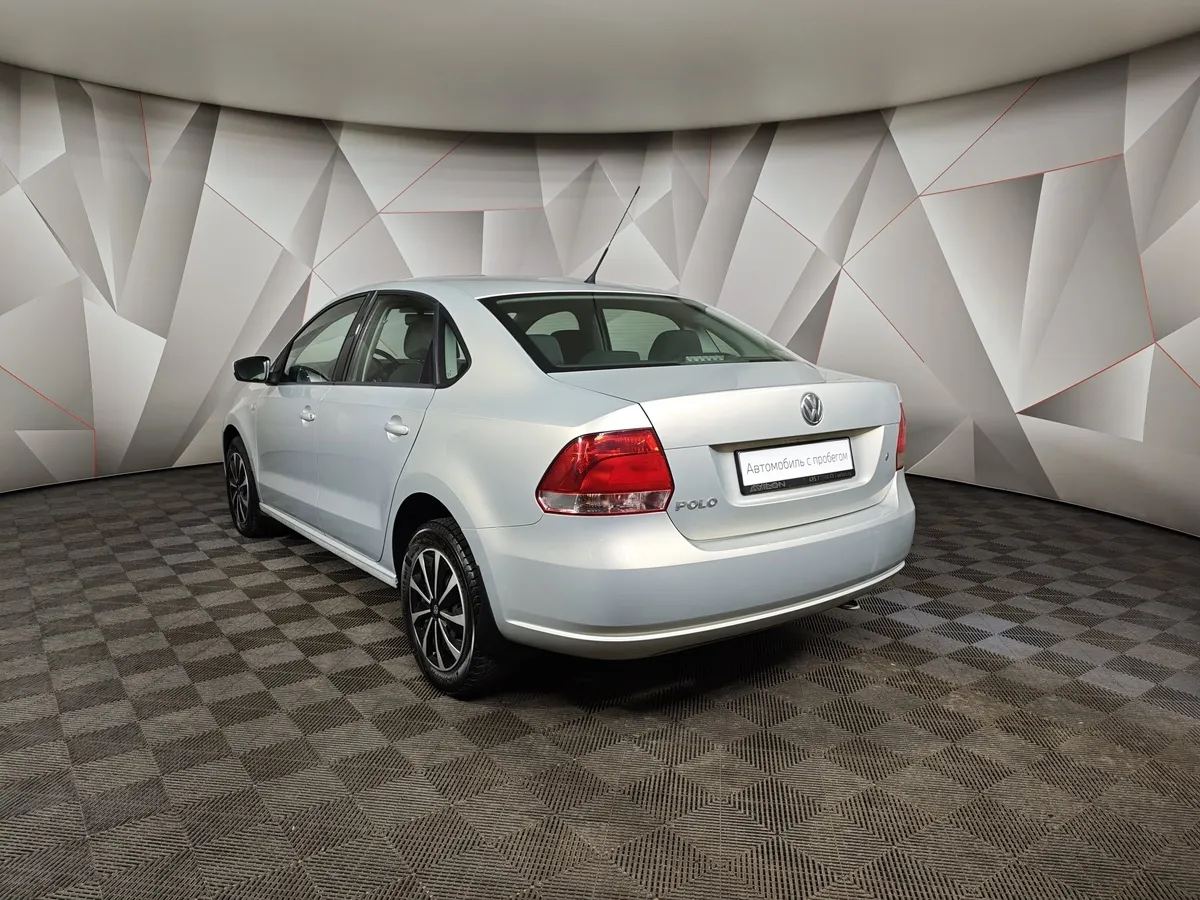 Volkswagen Polo 1.6 MT (105 л.с.) Comfortline Серебристый в АВИЛОН. Слайд №4