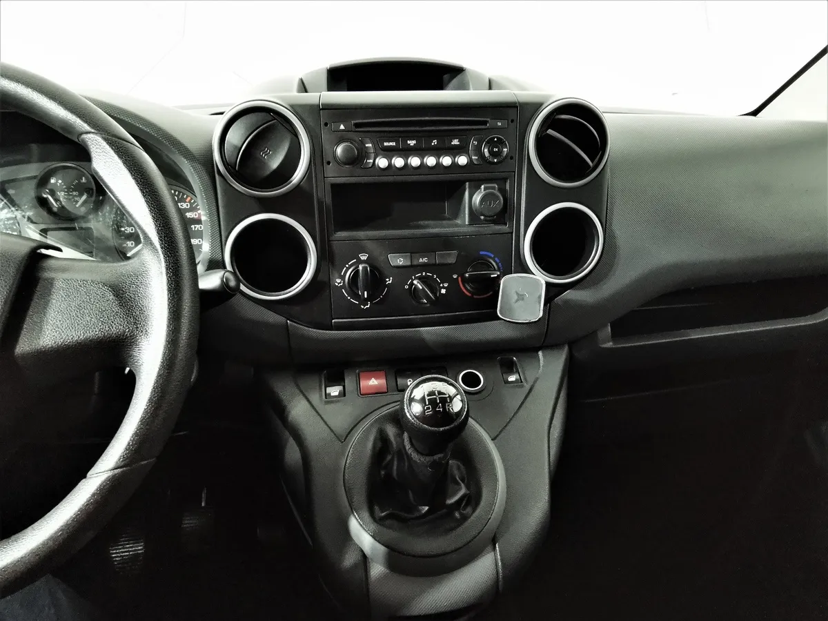 Opel Combo 1.4 MT (90 л.с.) Белый в АВИЛОН. Слайд №13