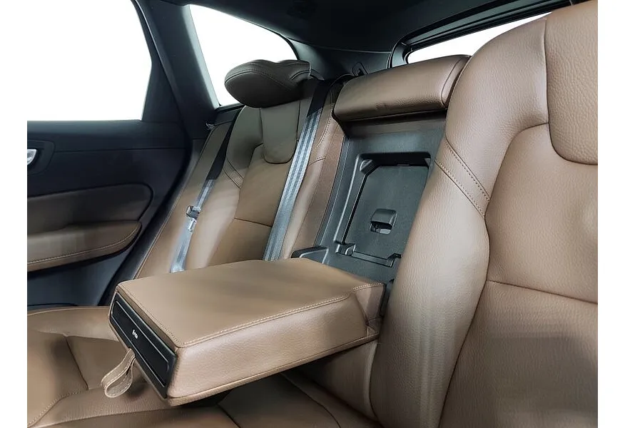 АВИЛОН - Volvo XC60 2.0 AT AWD (264 л.с.) Luxury Edition Черный - slide 2