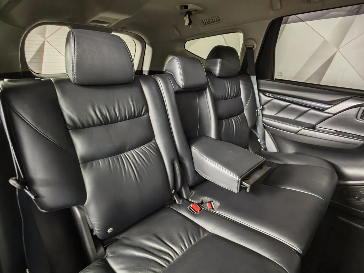Mitsubishi Pajero Sport 2.4 DI-D AT AWD (181 л.с.) Ultimate Синий в АВИЛОН. Слайд №14
