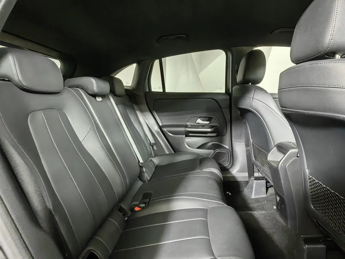 Mercedes-Benz GLA 250 8G-DCT 4MATIC (224 л.с.) Progressive Серый в АВИЛОН. Слайд №16