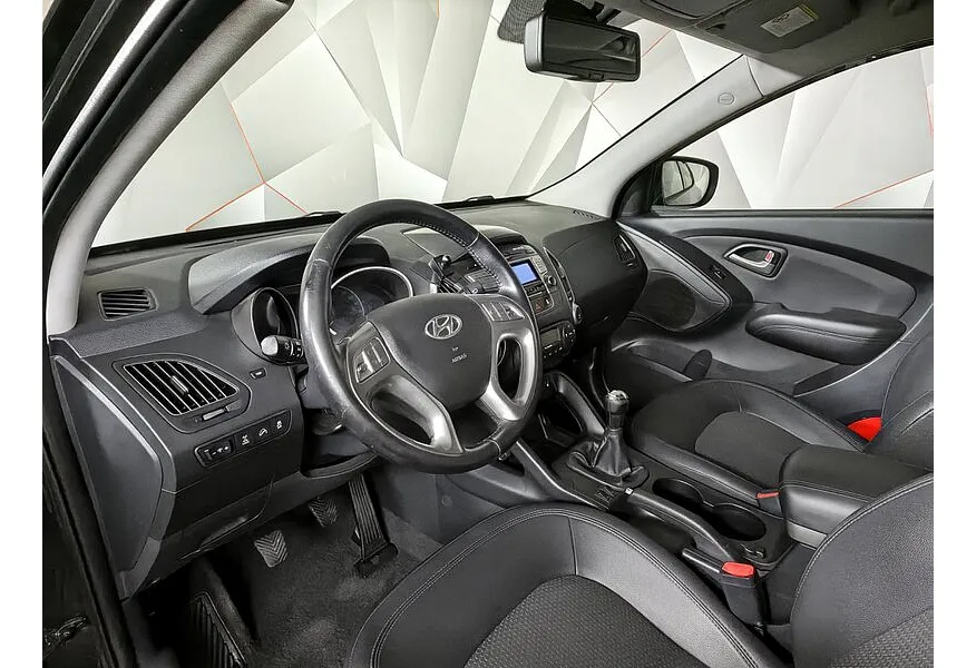 АВИЛОН - Hyundai ix35 2.0 MT 4WD (150 л.с.) Comfort Черный - slide 7