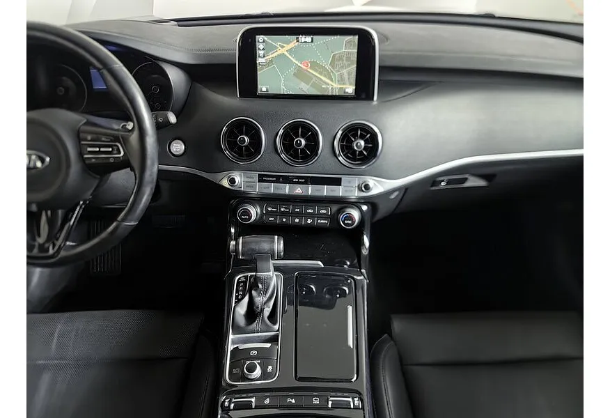 Kia Stinger 2.0 AT AWD (247 л.с.) Prestige Синий в АВИЛОН. Слайд №15