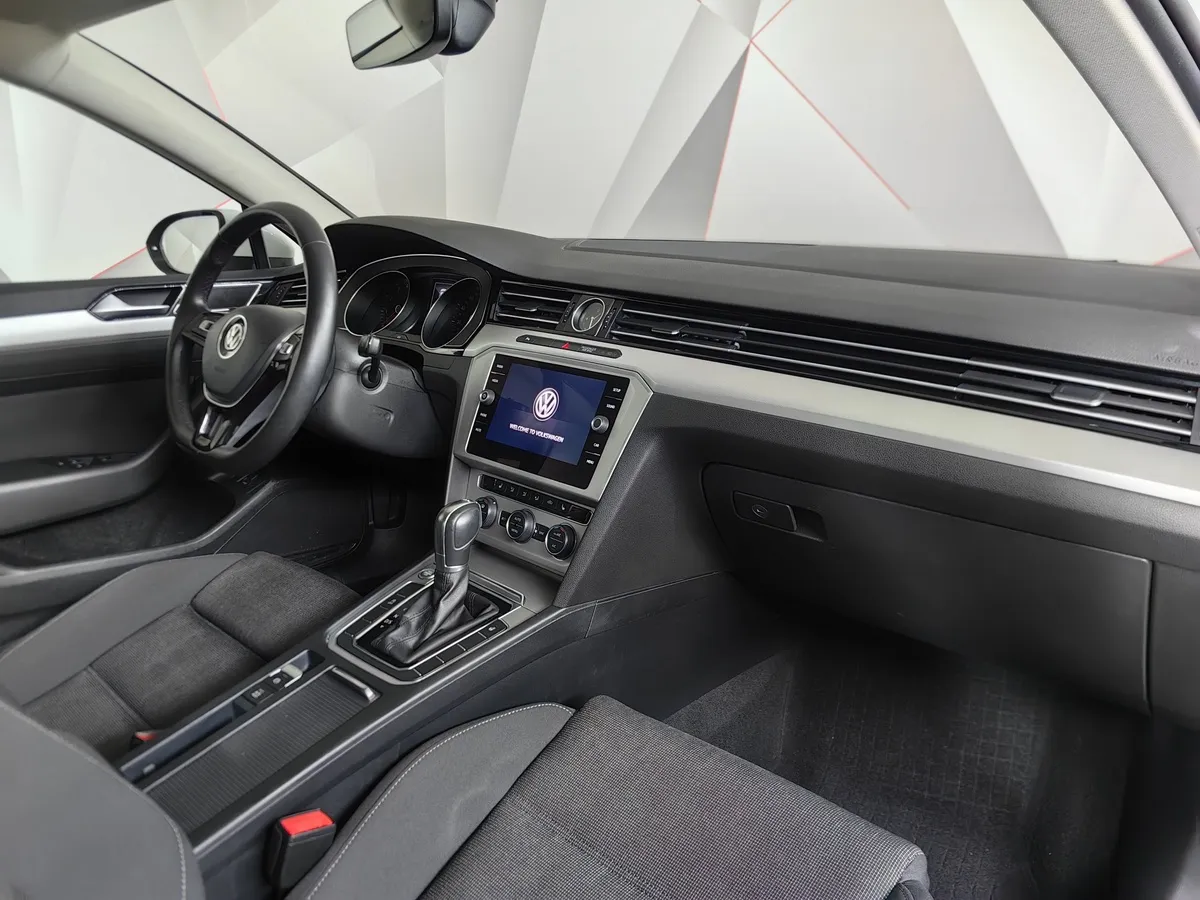Volkswagen Passat 1.4 TSI BlueMotion DSG (150 л.с.) Comfortline Белый в АВИЛОН. Слайд №13