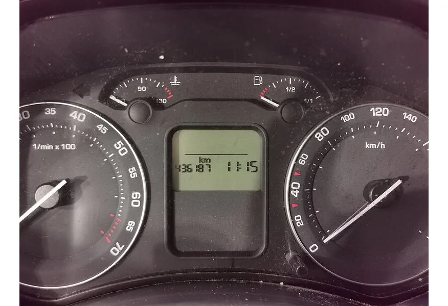 Skoda Octavia 1.6 Tiptronic (102 л.с.) Красный в АВИЛОН. Слайд №18