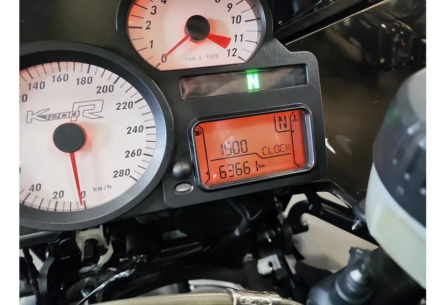 АВИЛОН - BMW Motorrad K 1200 R K 1200 R 1157 см³ (163) 1157 Черный - slide 6